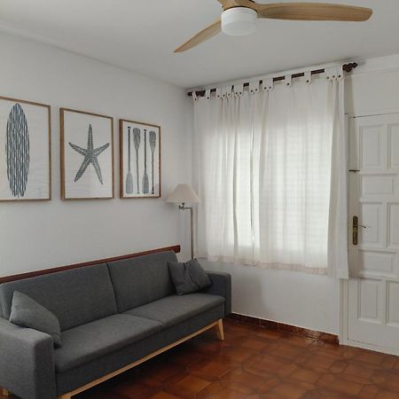 Apartament Familiar Tranquil A プラヤ・デアロ エクステリア 写真