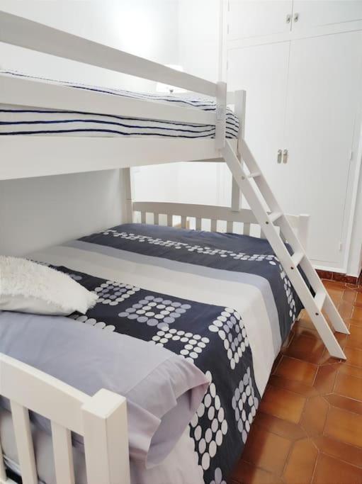 Apartament Familiar Tranquil A プラヤ・デアロ エクステリア 写真