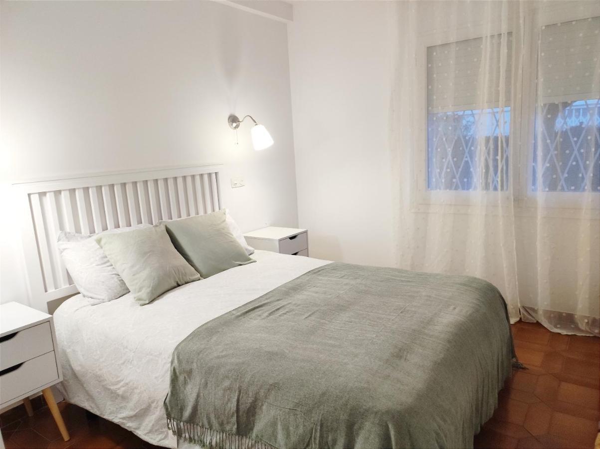 Apartament Familiar Tranquil A プラヤ・デアロ エクステリア 写真