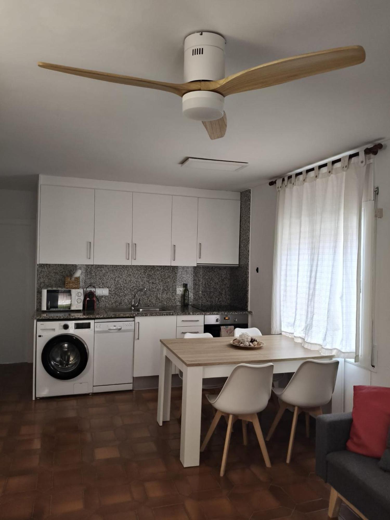 Apartament Familiar Tranquil A プラヤ・デアロ エクステリア 写真