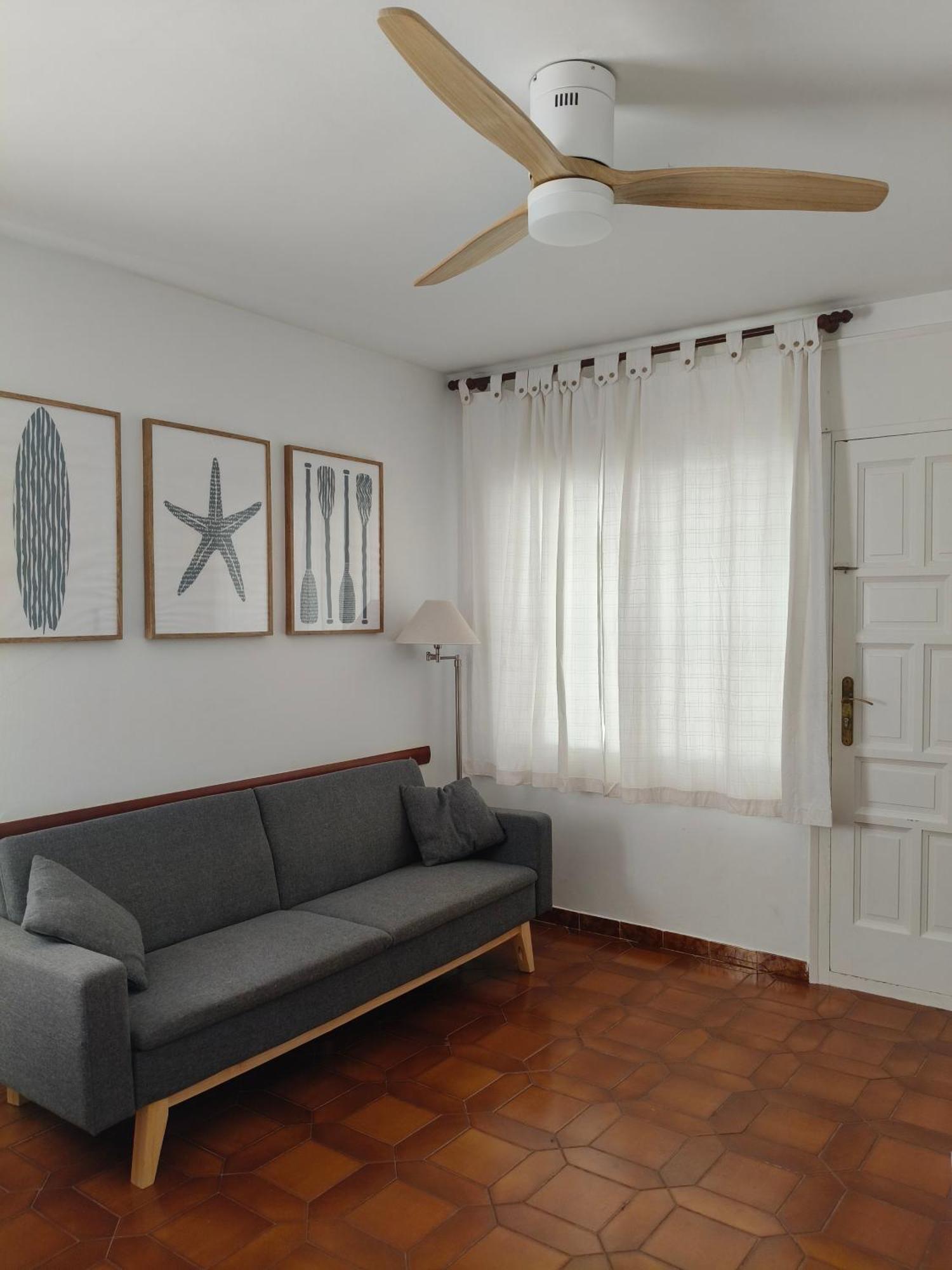Apartament Familiar Tranquil A プラヤ・デアロ エクステリア 写真