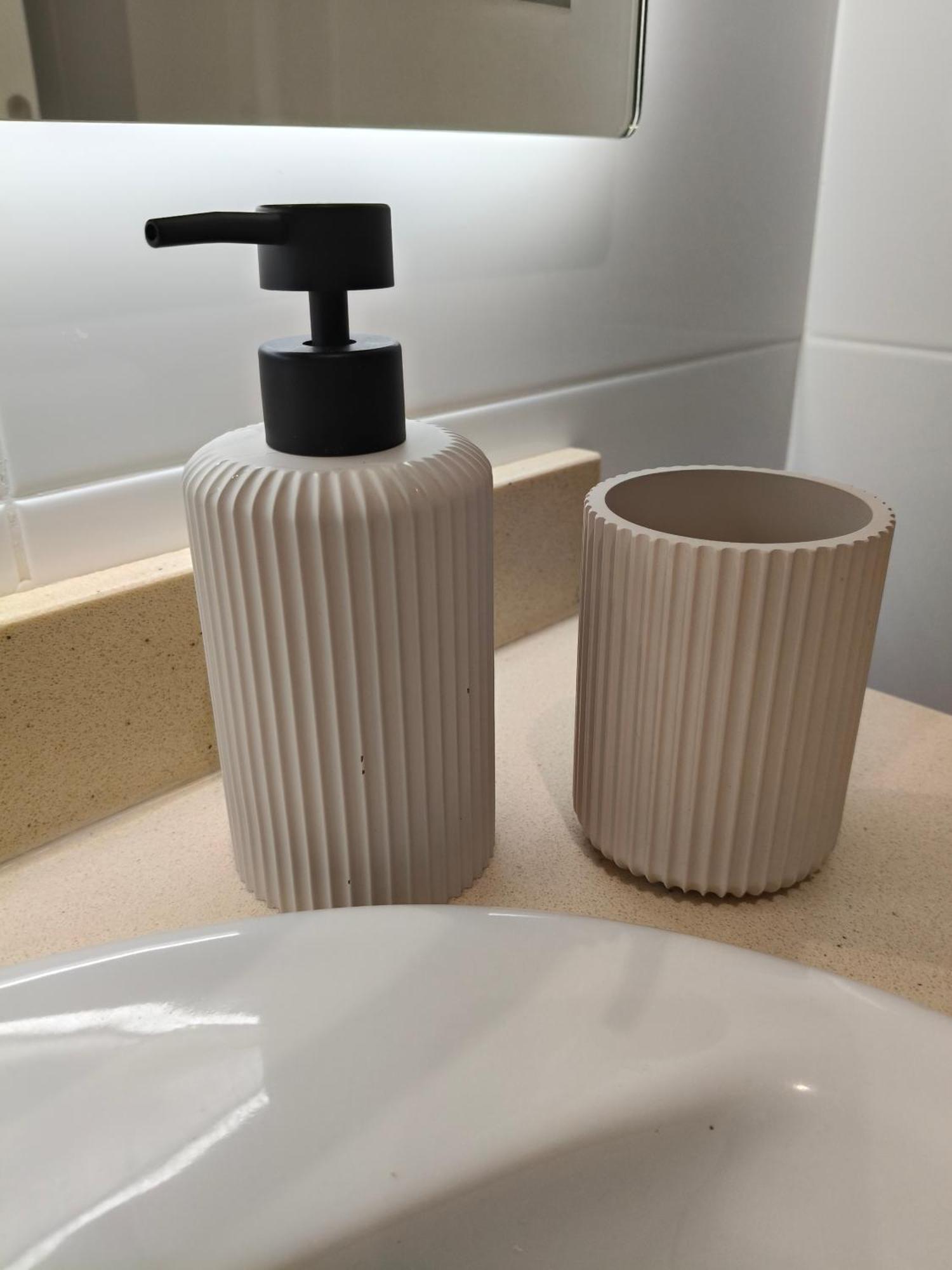 Apartament Familiar Tranquil A プラヤ・デアロ エクステリア 写真