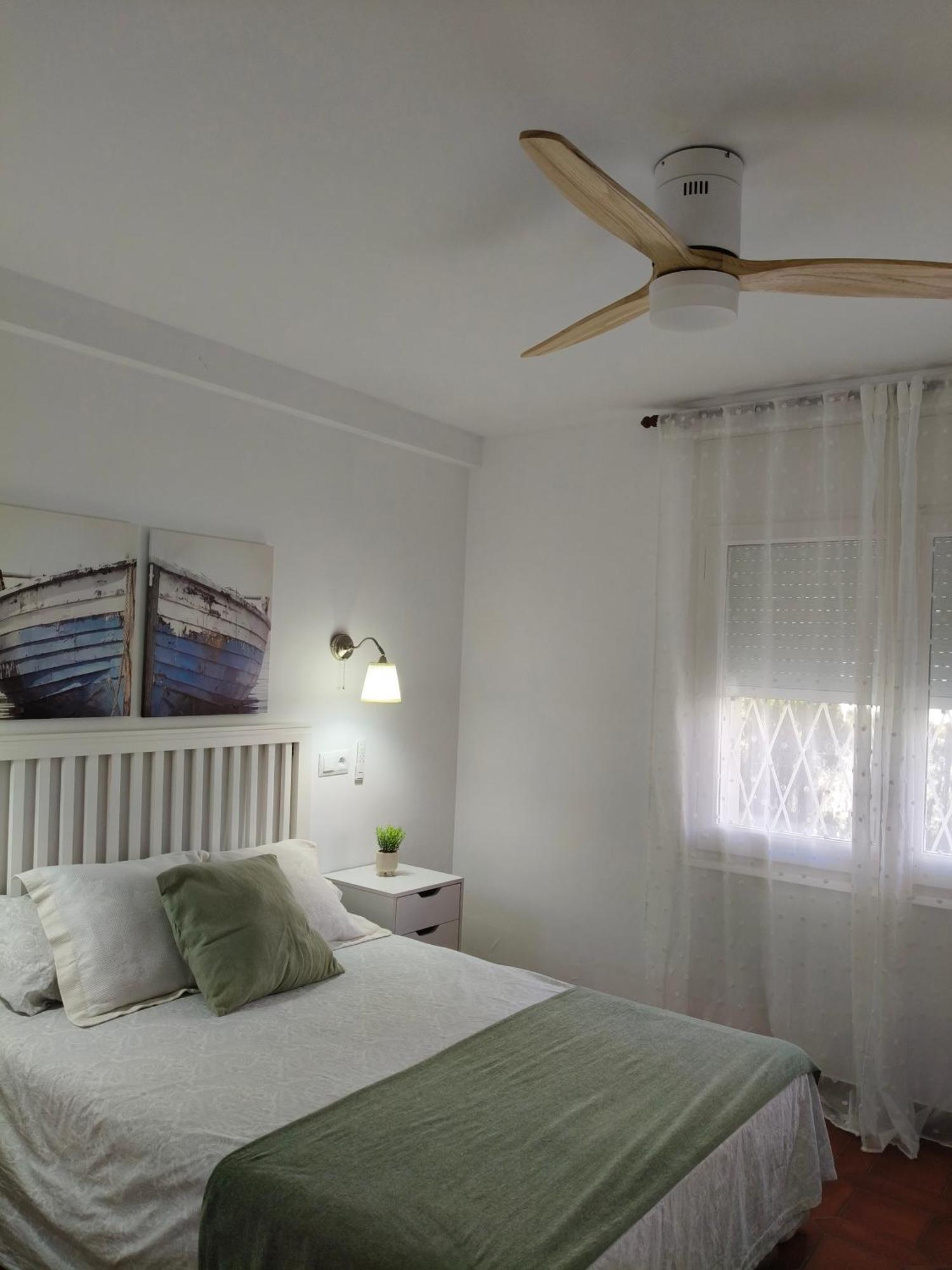 Apartament Familiar Tranquil A プラヤ・デアロ エクステリア 写真